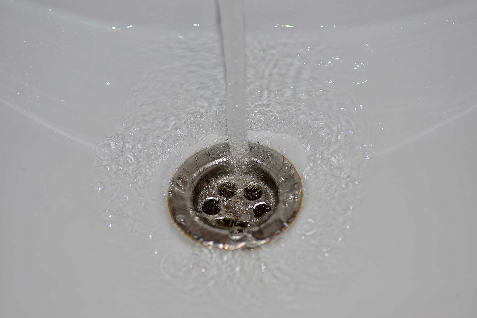A2B Drains provides services to unblock blocked sinks and drains for properties in Morden.